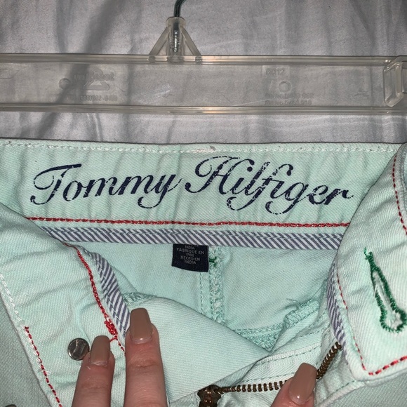 Tommy Hilfiger Mint Shorts - Picture 4 of 6